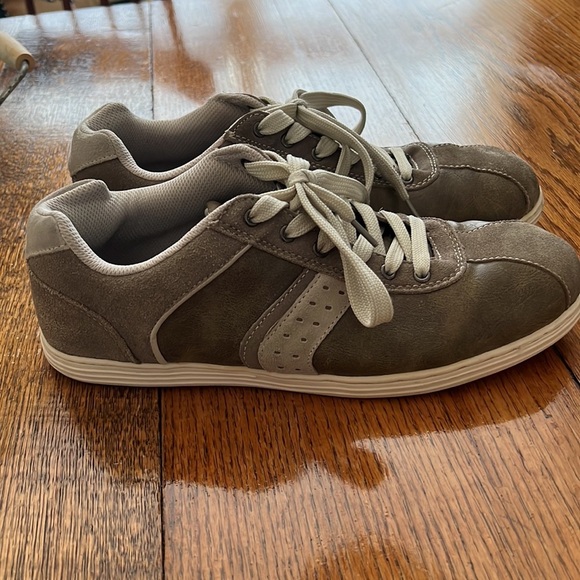 Perry Ellis America Suede Leather Lace Up Sneakers - Size 10 - Picture 4 of 5